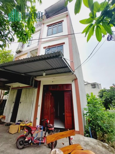 BÁN NHÀ CHÍNH CHỦ HẢI BỐI  ĐẸP LUNG LNH NHỈNH 2 TỶ ÔTÔ VÀO KCN BẮC THĂNG LONG 1,5KM GẦN TRƯỜNG GẦN