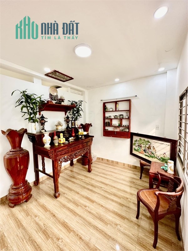 Nhà Bờ Bao Tân Thắng, Tân Phú – 2 mặt HXH, 69m2, 6 tầng, 8.9 tỷ, DT 40tr/th