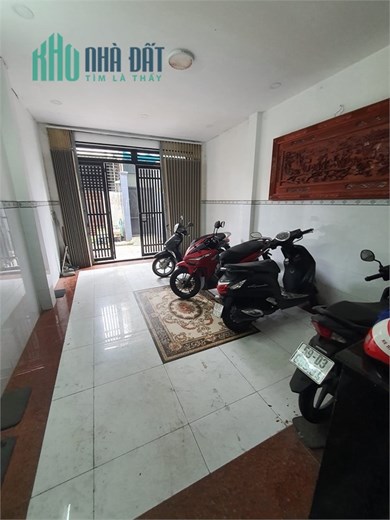Nhà Bờ Bao Tân Thắng, Tân Phú – 2 mặt HXH, 69m2, 6 tầng, 8.9 tỷ, DT 40tr/th