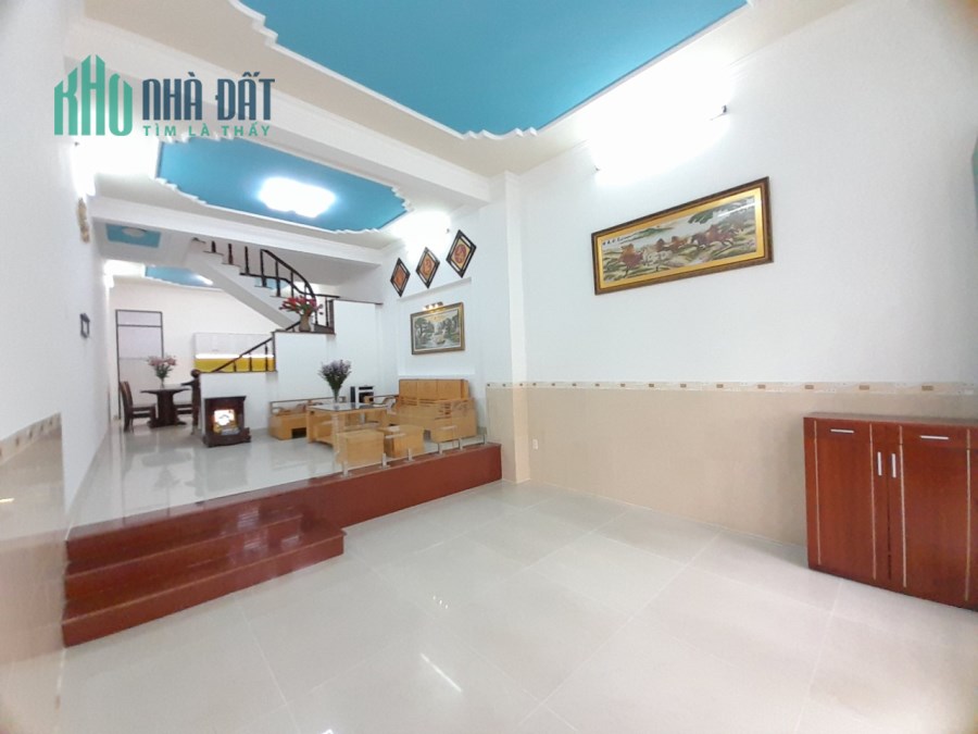 giảm sốc chỉ còn 7ty nhỉnh căn nhà 1 tret 2 lầu ngay khu đô thị chí Linh vị trí đẹp gần chợ gần
