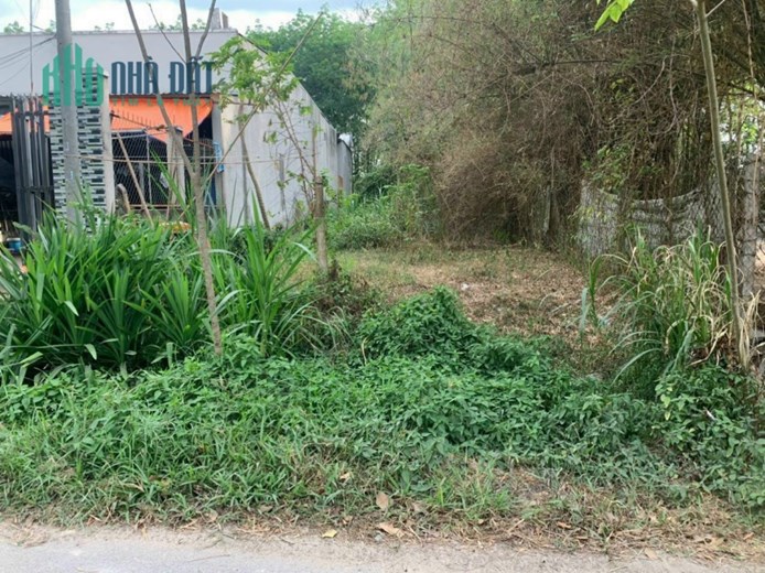 Bán đất MT Trần Thị Triên, Nhuận Đức, Củ Chi: 7 x 45, giá 2,25 tỷ