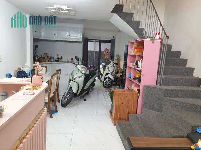 Nhà Nguyễn Duy Dương - Quận 10, 40, 4 tầng, 4 PN Chỉ 7 tỷ TL