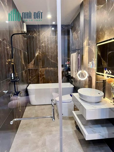 BÁN NHÀ PHỐ TRUNG HÒA DT 85M, 5 TẦNG, MT 5,5M, GIÁ CHÀO 41 TỶ. KINH DOANH ĐỈNH.