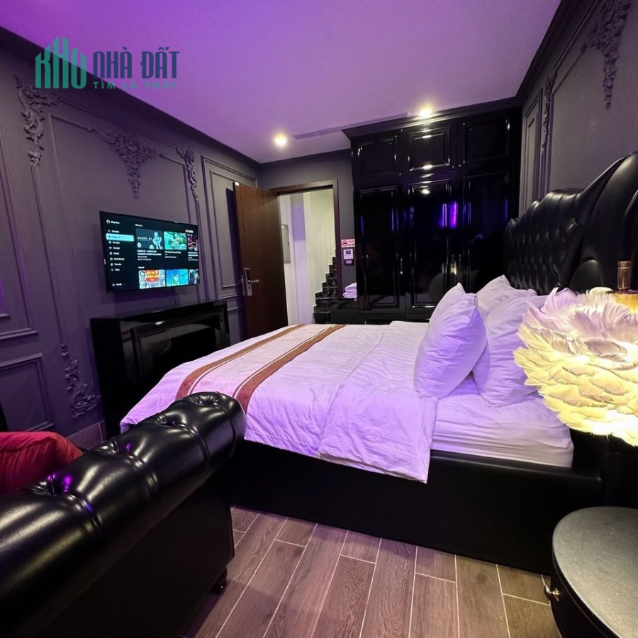 Bán nhà mặt phố Khâm Thiên, Đống Đa, 195m2, xây tòa văn phòng đẹp, giá 35 tỷ