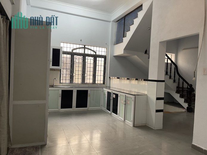 Chính chủ định cư Mỹ cần bán biệt thự phố 2 MẶT TIỀN vị trí đắc địa ngay kênh Tham Lương