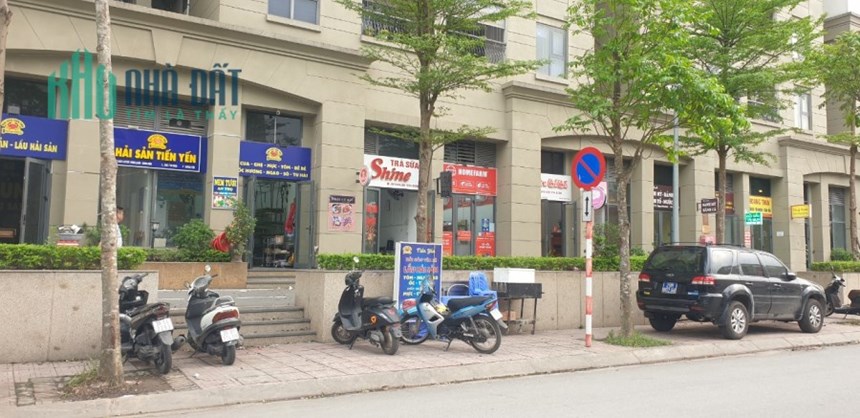 Bán  căn Shophouse khu chung cư Homeland, view trường, kinh doanh tốt, 35m2, nhỉnh 2 tỷ