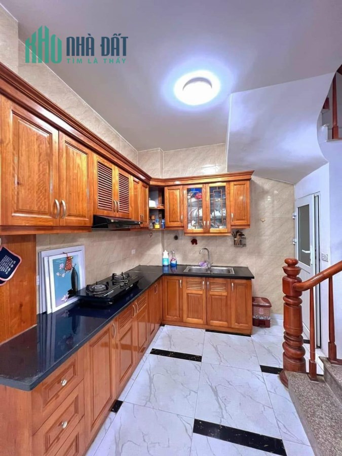 Bán nhà Nam Dư, 32m2, 5t, 3pn, gần phố, gần ô tô,  giá hơn 2.85 tỷ (ảnh thật 100%)