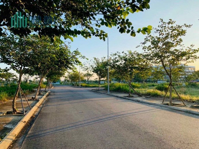 HẠ GIÁ SÂU! 144m2 FPT giá 3,3tỷ