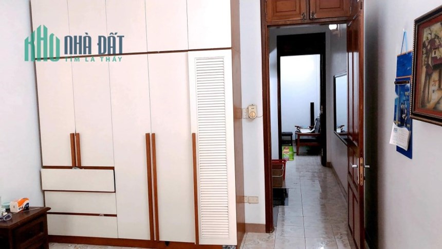 Bán nhà Lương Định Của, Phương Mai, Đống Đa, gara ô tô, kinh doanh 39m2, mặt tiền 3,8m.
