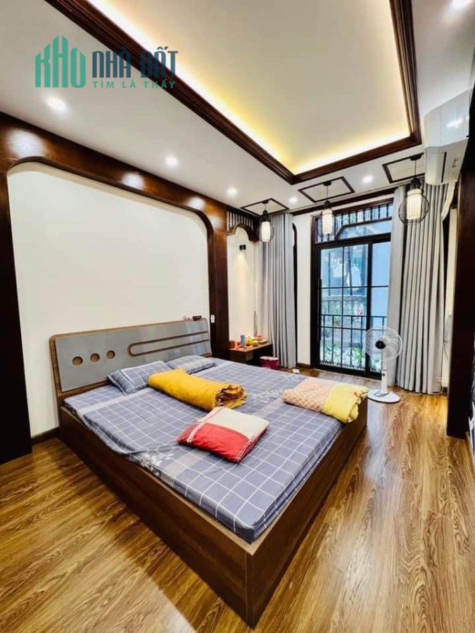 NHÀ ĐẸP Ở NGAY TÂY HỒ- NGHI TÀM 40m2x4 ngủ GIÁ SIÊU HỜI CHỈ 5.1 TỶ