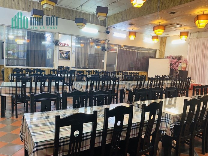 Cho thuê nhà mặt tiền rộng 14m đường 32 ( đường Cầu Diễn)  quận Bắc Từ Liêm, TP Hà Nội
