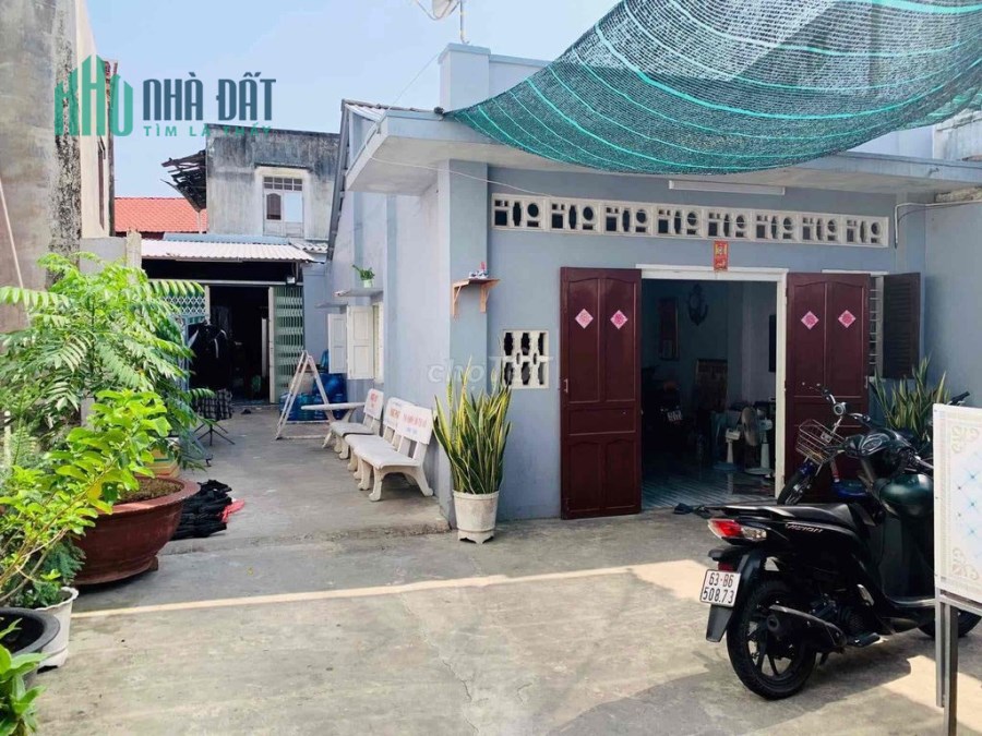 CHÍNH CHỦ CẦN BÁN ĐẤT TẶNG NHÀ VỊ TRÍ TRUNG TÂM MẶT TIỀN TX GÒ CÔNG.