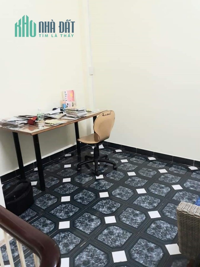 NHÀ MỚI VÀO Ở NGAY - ĐƯỜNG SỐ 4, CƯ XÁ ĐÔ THÀNH - QUẬN 3