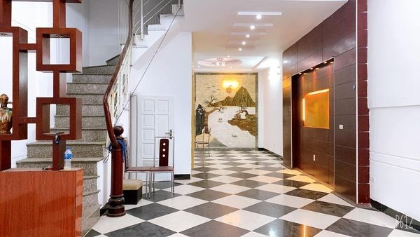 15.8 tỷ - 63m x 6T Thang máy, vỉa hè, konh doanh, ô tô tránh, nhà phân lô phố Nguyễn Khánh Toàn Cầu