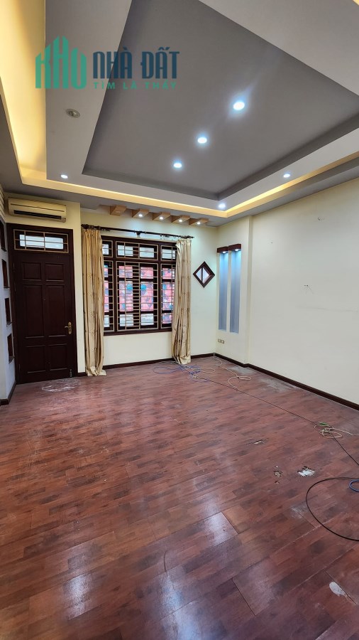 Bán nhà Văn Cao, nhà siêu đẹp, ngõ ô tô tránh, gara kinh doanh, 45m2, giá 13 tỷ