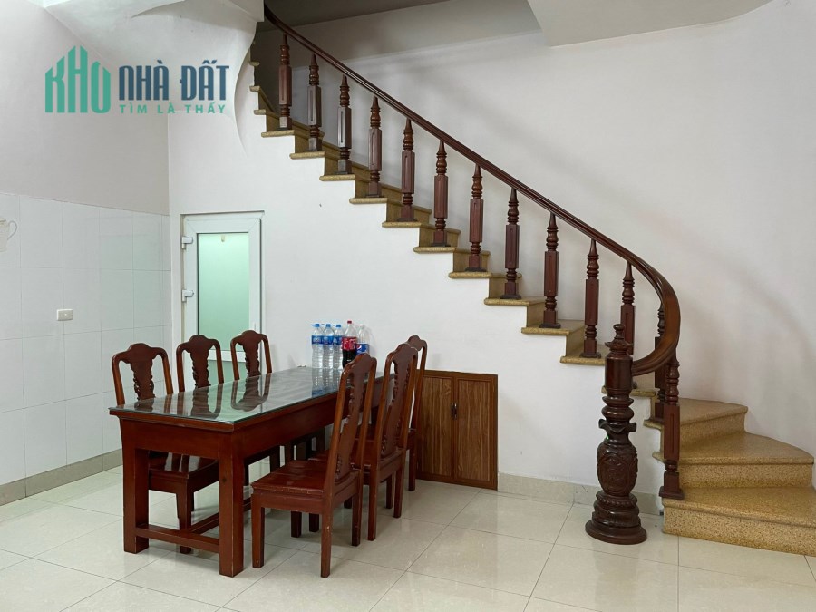 Bán nhà phố Trương Hán Siêu, Nguyễn Du, quận Hoàn Kiếm 40m 5 tầng 5.5 tỷ hồ Hale tập thể dục