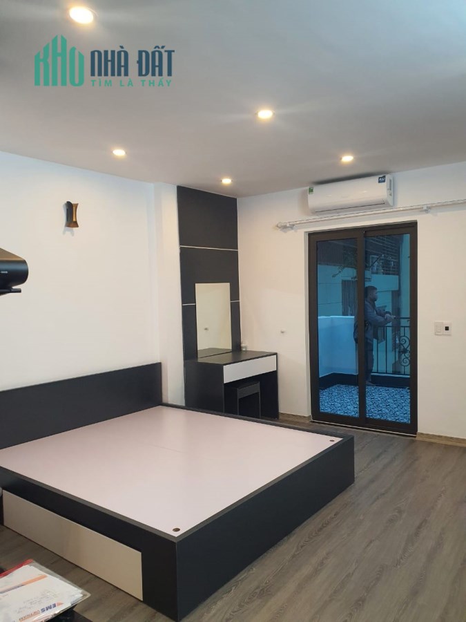 Bán nhà phố Hoàng Ngân 46m  6 tầng 9 phòng khép kín dòng tiền ổn định ngõ thông 5.95 tỷ lh
