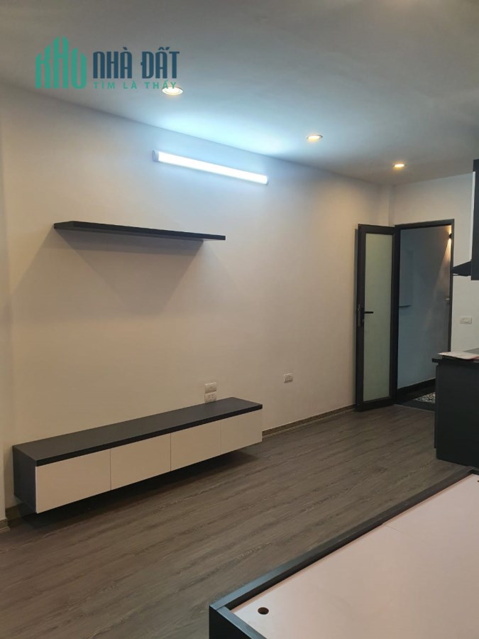 Bán nhà phố Hoàng Ngân 46m  6 tầng 9 phòng khép kín dòng tiền ổn định ngõ thông 5.95 tỷ lh