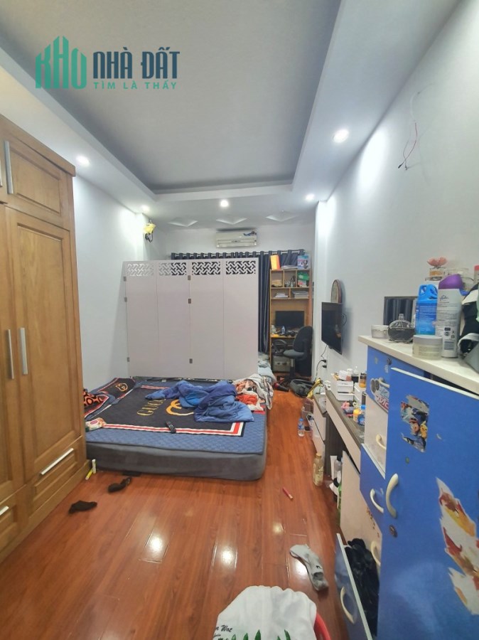 Bán Nhà Tô Vĩnh Diện 28m2x 5T Chỉ Nhỉnh 2 Tỷ, VỊ TRÍ VÔ ĐỊCH, TIỆN ÍCH BẠT NGÀN Lh 0969356066