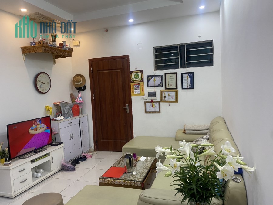 Bán căn hộ 3 Ngủ CT12A Kim Văn Kim Lũ 74m2, 1 logia view thành phố cực đẹp
