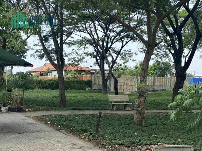 Nhà 750m2 vừa ở vừa kinh doanh, vuông vức 2 mặt đường chỉ 12 tỷ