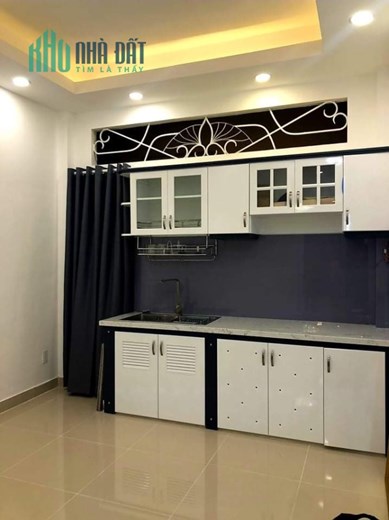 Bán nhà 4 tầng Hẻm xe hơi thông, Hoàng Hoa Thám, Phường 6, Bình Thạnh, 40m2, giá chỉ 7 tỷ 8