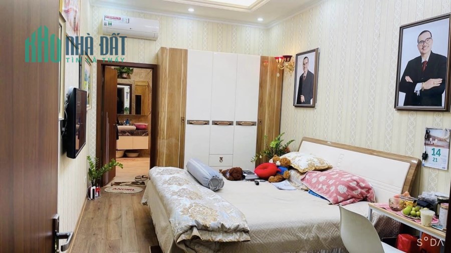 Bán nhà Mặt phố Hoàng Hoa Thám, hiếm có khó tìm, 60m2, 6 tầng, giá 13 tỷ