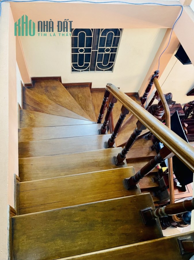 Bán nhà Vương Thừa Vũ _ Quan chức_ rộng thoáng_ DT: 45m2 giá 3.6tỷ.
