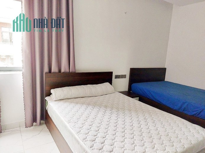 Khách sạn Dương Đình Nghệ 4 tầng thu nhập 600tr