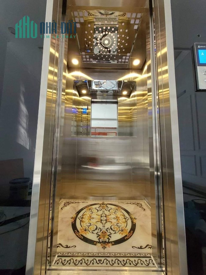 Bán nhà Hoàng Hoa Thám, nhà mới siêu đẹp, 6 tầng thang máy, 30m2, giá 4.5 tỷ