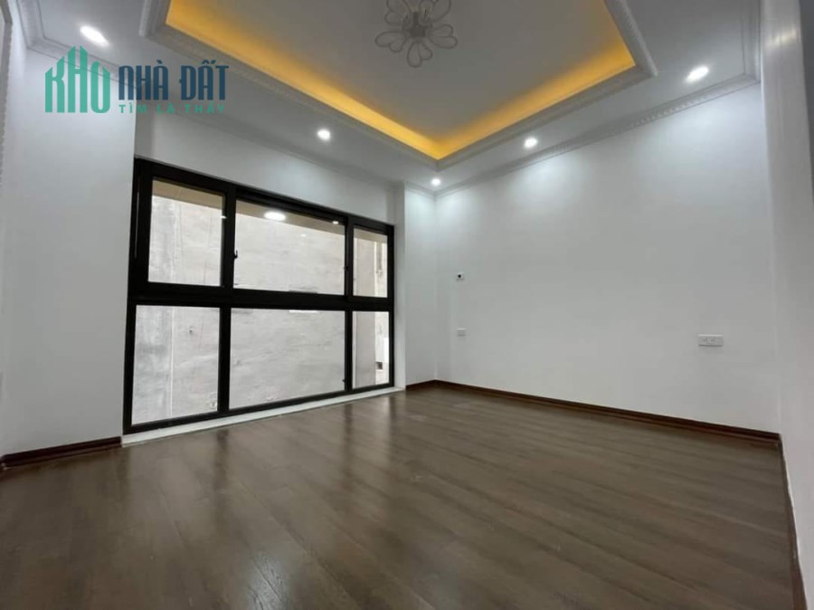 Bán nhà Hoàng Hoa Thám, nhà mới siêu đẹp, 6 tầng thang máy, 30m2, giá 4.5 tỷ