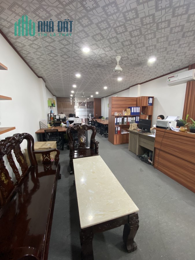 Hiện tại mình đang cần cho thuê 1 trong 2 tầng của tòa nhà phù hợp để làm văn phòng.