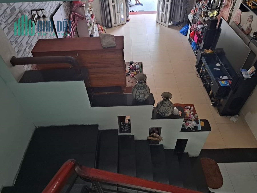 Bán nhà gấp do ngộp bank, diện tích 106m2 Bình Trưng tây, Quận 2