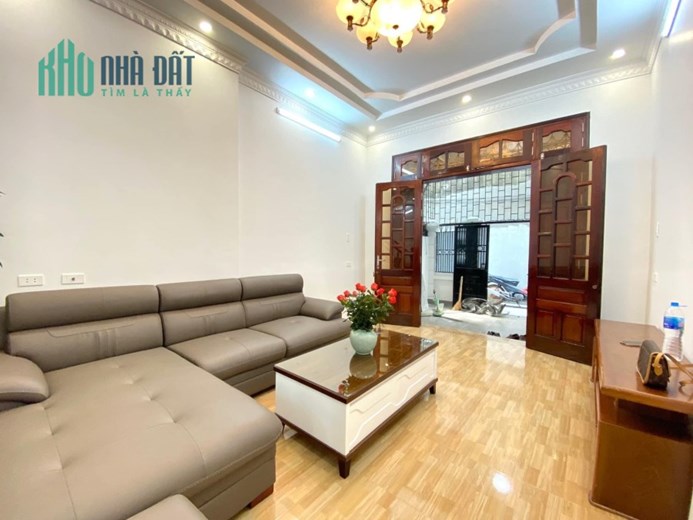 CỰC PHẨM !! XEM NGAY  nhà phố Trung Kính Cầu Giấy 55m2, 4 tầng đẹp NỘI THẤT HIỆN ĐẠI ở ngay chỉ vói