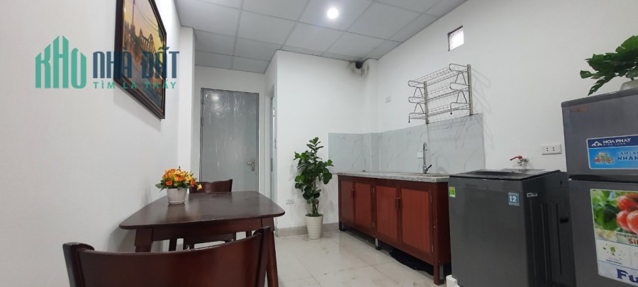 CHUYỂN NHƯỢNG PHÒNG 301 số 41 ngõ 58 Nguyễn Khánh Toàn