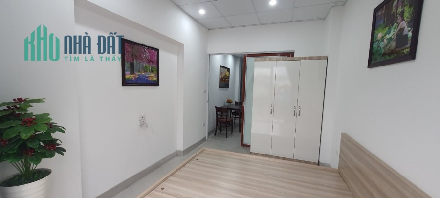 CHUYỂN NHƯỢNG PHÒNG 301 số 41 ngõ 58 Nguyễn Khánh Toàn