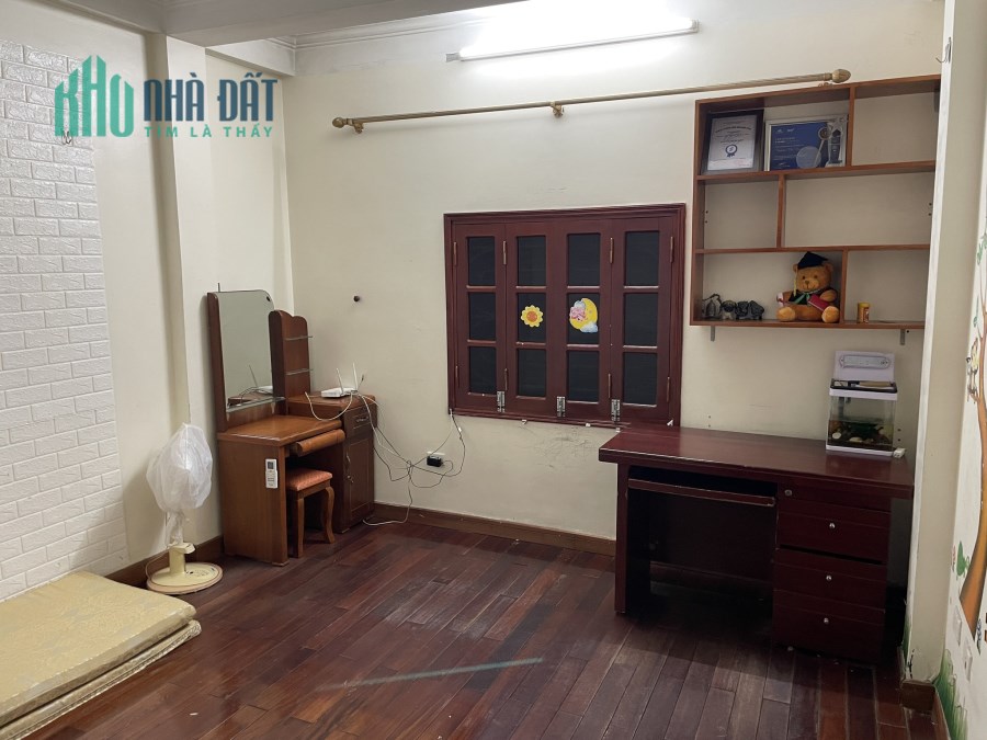 CỰC PHẨM !! XEM NGAY nhà riêng ở Phố Vĩnh Phúc Ba Đình 50m2, 4 tầng, DÂN TỰ XÂY, TẶNG NỘI THẤT VIP