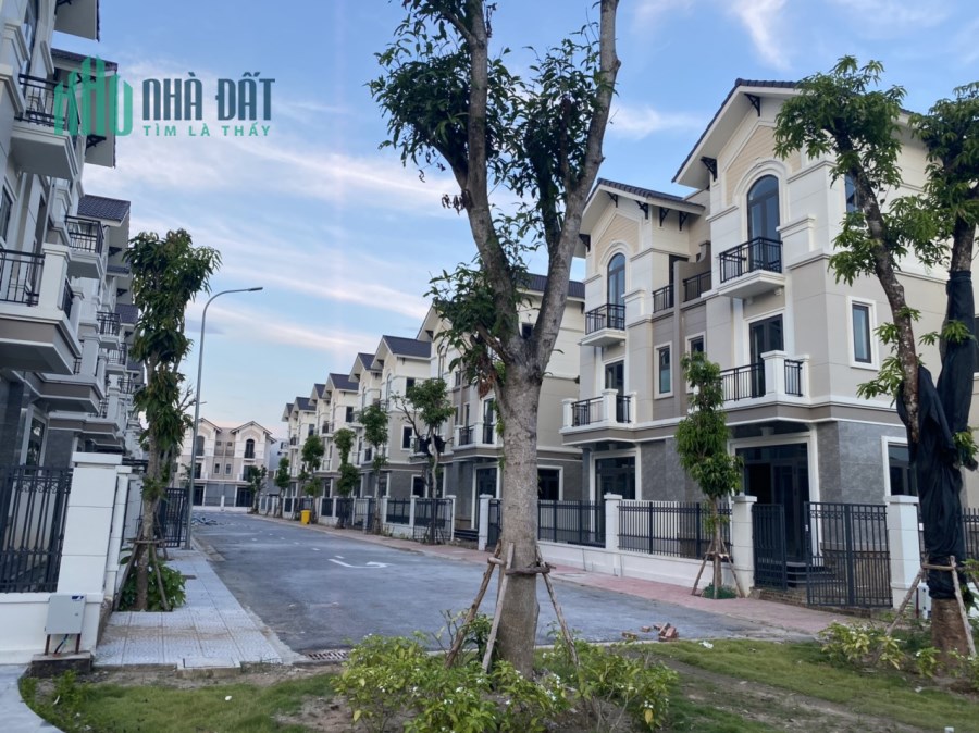 Bán biệt thự 135m2 tiện ích đầy đủ.