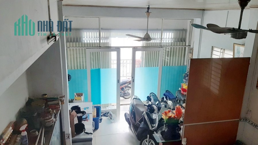 Nhà bán đường Ụ Cây Phường 9 Quận 8. Trệt, lầu. Giá 4,1 tỷ TL