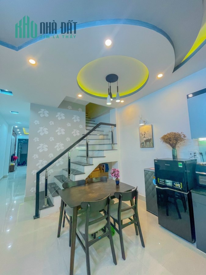 Nhà 90m2 xây 2 tầng kiệt ô tô gần mặt tiền Tô Hiệu