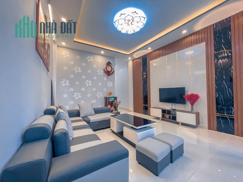 Nhà 90m2 xây 2 tầng kiệt ô tô gần mặt tiền Tô Hiệu