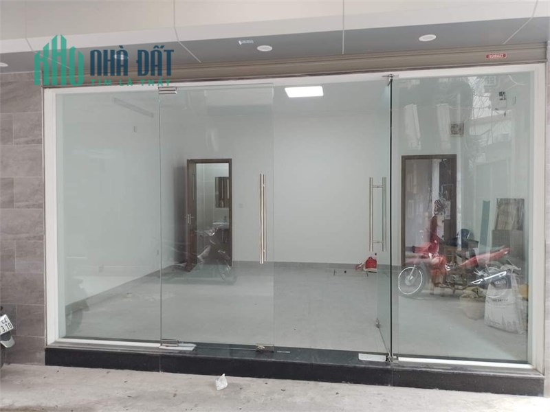 Cho thuê mặt bằng kinh doanh lô góc mặt ngõ Thái Thịnh MT 5.5m, giá 8tr/tháng