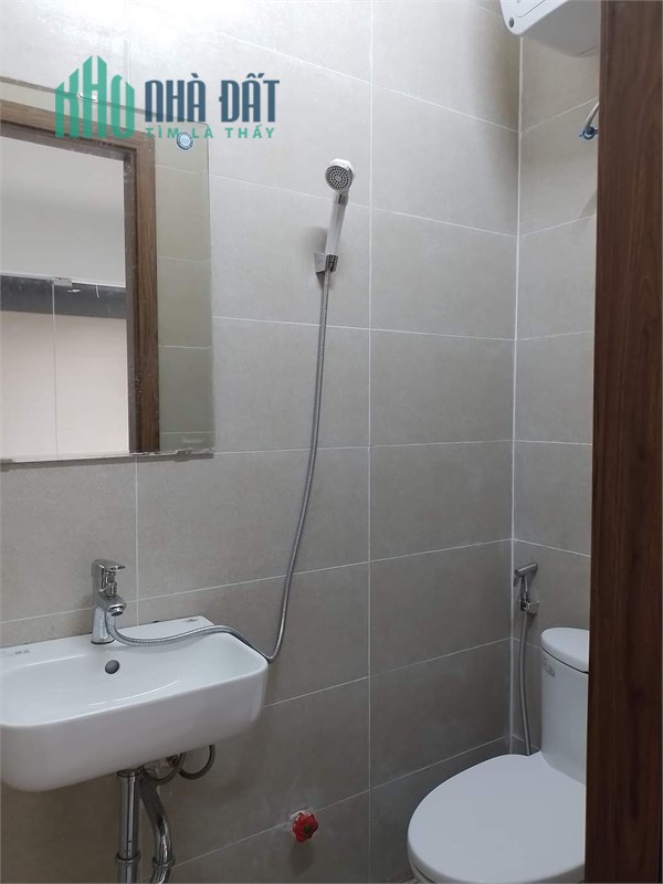 Cho thuê mặt bằng kinh doanh lô góc mặt ngõ Thái Thịnh MT 5.5m, giá 8tr/tháng