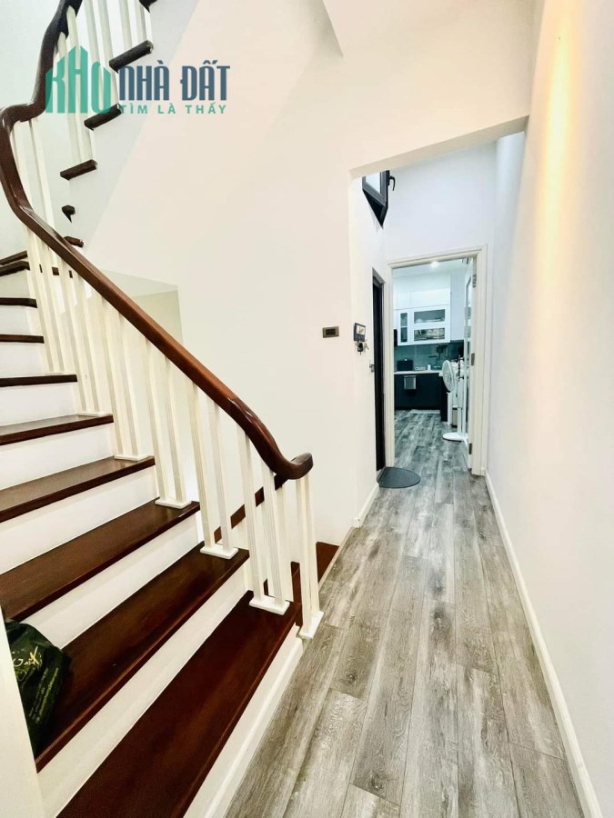 Bán nhà Mặt phố Kim hoa Đống đa Vỉa hè ,kinh doanh Diện tích 52m 5 tầng giá 13.5 tỷ .