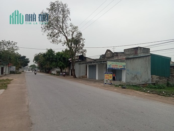 Bán đất 2 mặt tiền đường trục xã Quảng Hùng