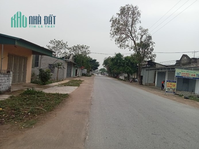 Bán đất 2 mặt tiền đường trục xã Quảng Hùng
