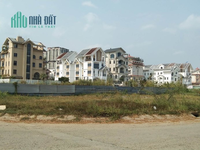 Bán miếng 330m2, 13x25, đất vàng Thủ Thiêm, 6x tỷ thương lượng