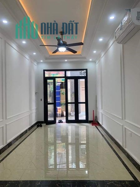 BÁN NHÀ NGUYỄN VĂN CỪ, DT 36M, 5T, 3.9 TỶ “ NHÀ MỚI, NỘI THẤT SANG TRỌNG, Ô TÔ QUA NHÀ”