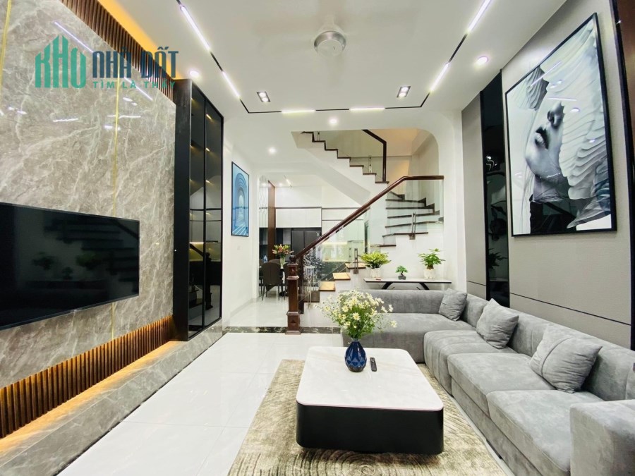 Bán nhà Khương Đình, Thanh Xuân, ô tô đỗ, ngõ nông rộng, mới đẹp 48m2, 5 tầng chỉ 6.1 tỷ.