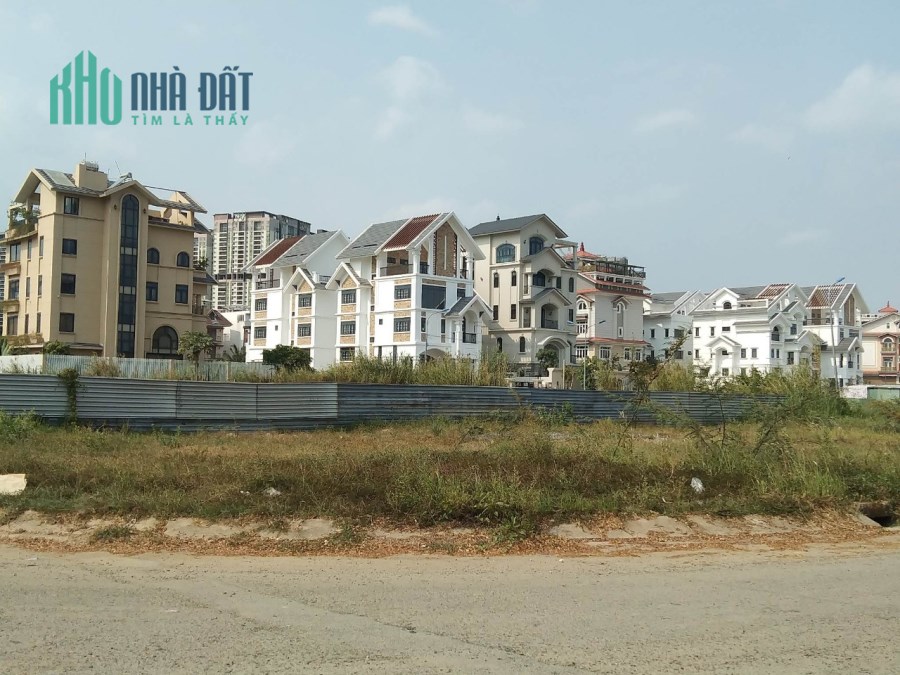 Đất vàng VillaThủ Thiêm, Bán miếng 330m2, 13x25, 6x tỷ thương lượng